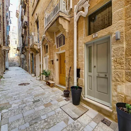 Sally Port 32 La Valletta