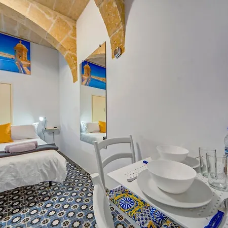 Apartman Sally Port 32 *